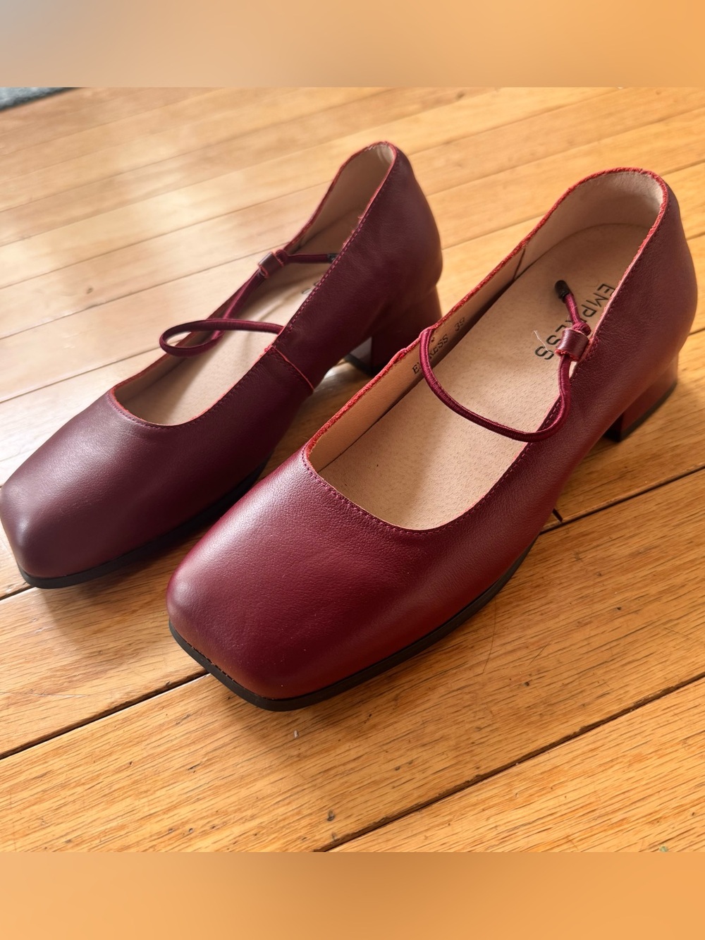Empress Red Leather Mary Jane Block Heels Size 8.5